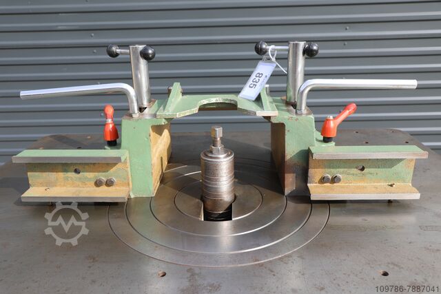 Freesmachine met kantelbare spindel Casadei F110