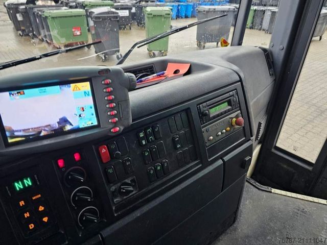 Vuilniswagen MERCEDES-BENZ 2629, 2 Kammern, Faun aus 2013, 22 cbm