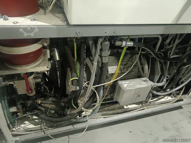 Injection molding machine Krauss Maffei KM 130-750-180 CXV BluePower