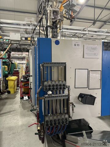 Injection molding machine Krauss Maffei KM 130-750-180 CXV BluePower
