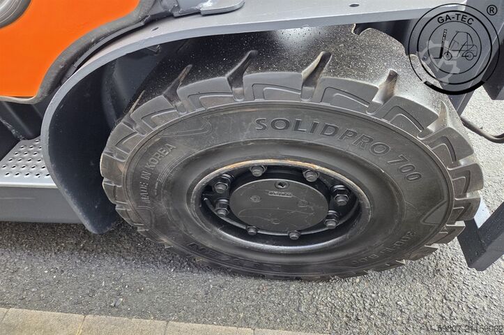 Diesel forklift Doosan D50C-7