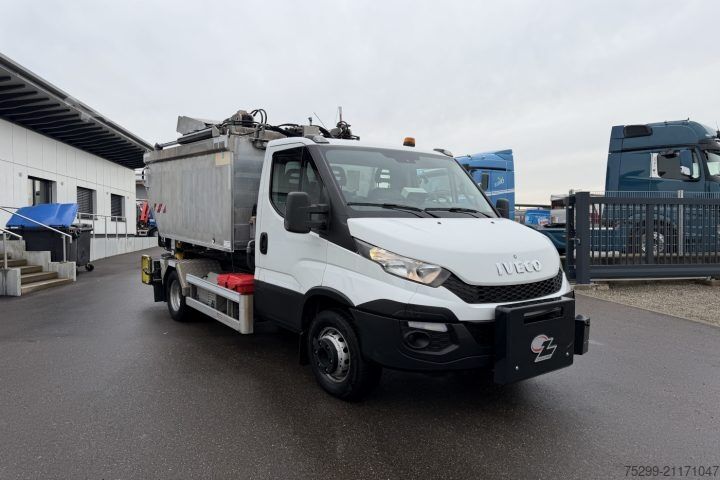 Kroklastbil Iveco 70C17 Daily Hiab / Swiss-Vehicle