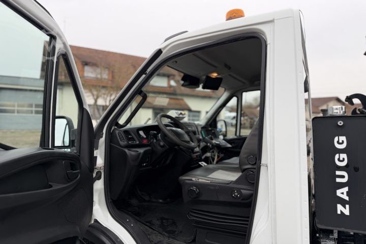 Kroklastbil Iveco 70C17 Daily Hiab / Swiss-Vehicle
