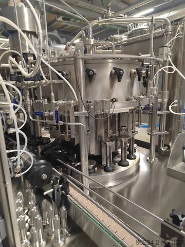 Framax glasflaskfyllningslinje med kapacitet på 2900 flaskor per timme FRAMAX Various