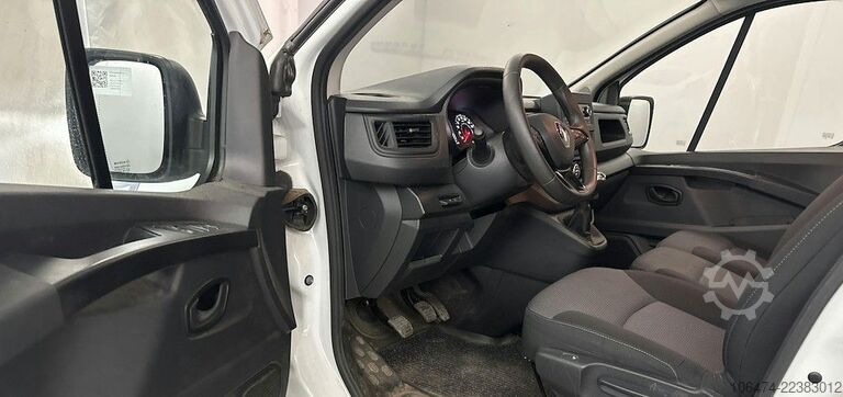 Bestelwagen RENAULT Trafic Kasten L1H1 2,8t Komfort # 24 tkm# Regal
