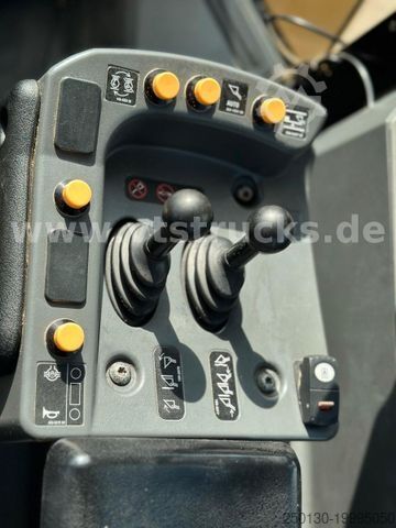 Wiellader CATERPILLAR 966M Radlader BJ: 2016