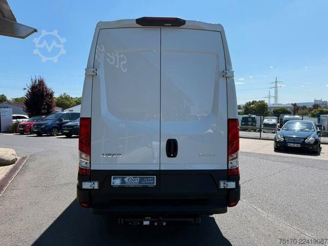 Station wagon con tetto alto Iveco Daily 35S18HA8 V Kastenwagen *R 3.520*AHK*