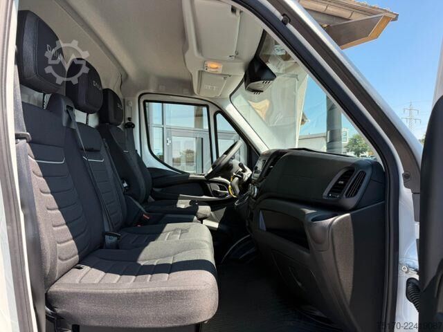 Camioneta familiar de techo alto Iveco Daily 35S18HA8 V Kastenwagen *R 3.520*AHK*