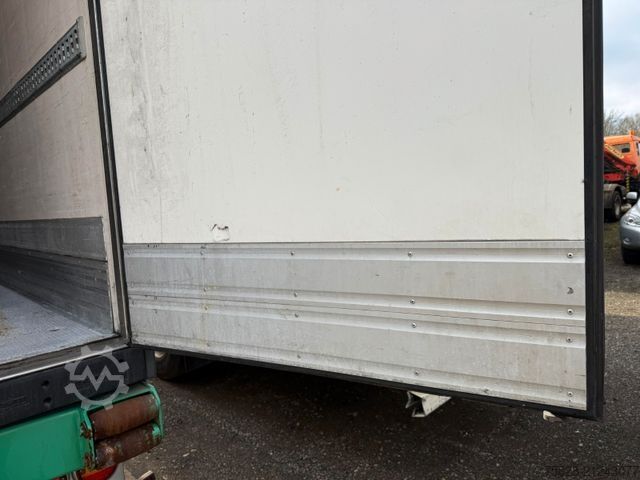 Reefer semitrailer CHEREAU / Thermo King SLX 200/ 7 cm WAND / 2,70 Hoch