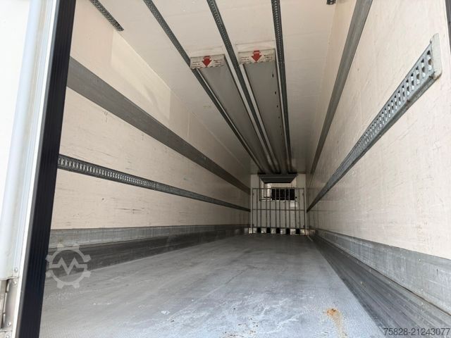 Reefer semitrailer CHEREAU / Thermo King SLX 200/ 7 cm WAND / 2,70 Hoch