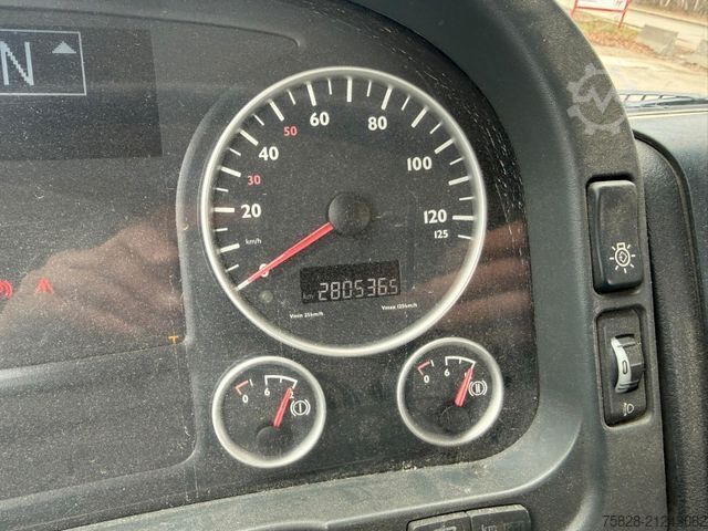 Standard tractor unit MAN TGA 33.440 /  Scaltgetriebe/  BLATT - BLATT