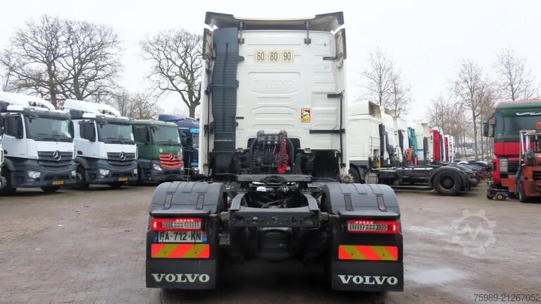 Standard-SZM Volvo FH 540 vin: YV2RT60A1JB881331 EURO6 2X FUEL TAN...