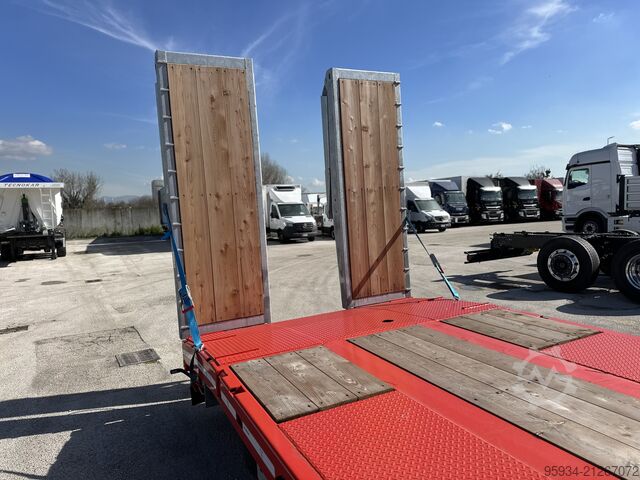 Dieplader oplegger voor het transport van bouwmachines DE ANGELIS 3S425