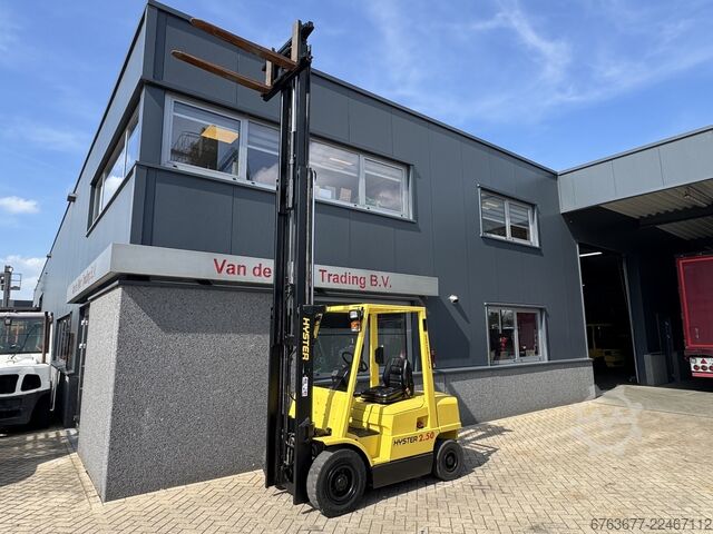 Hyster H2.50XM Triplo 465 wolny skok / przesuw boczny Isuzu diesel HYSTER H2.50XM Triplo 465 Freelift / Sideshift Isuzu Diesel