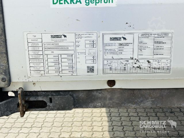 Otvorena poluprikolica sa ceradom Schmitz Cargobull Curtainsider Mega Getränke
