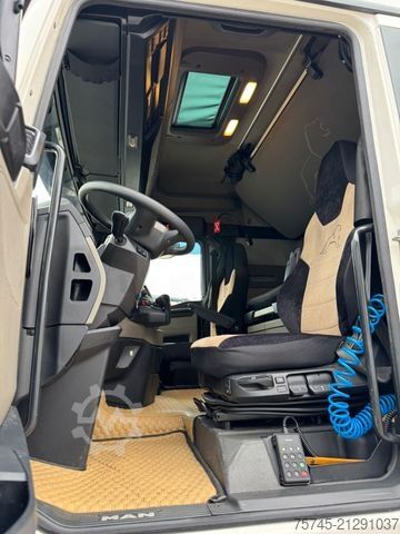 Ciągnik siodłowy typu volume MAN TGX 18.470 * RETARDER * 2 X TANK * VOLUMEN* 2 X