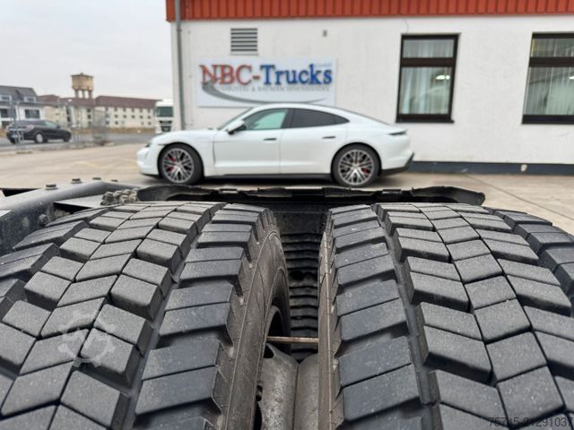 Ciągnik siodłowy typu volume MAN TGX 18.470 * RETARDER * 2 X TANK * VOLUMEN* 2 X