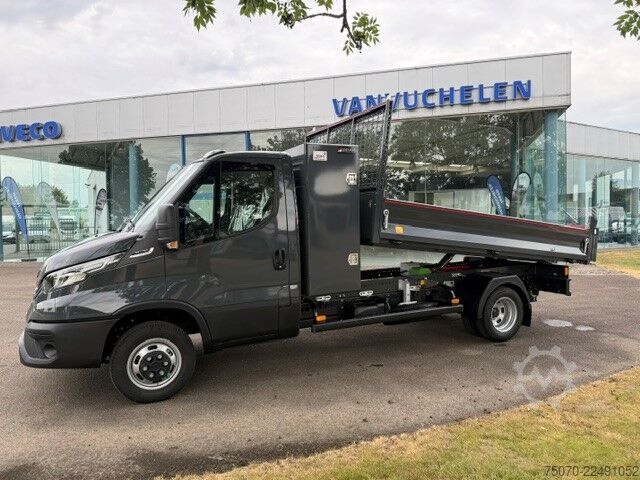 Lehký nákladní automobil se sklápěčem Iveco Daily 35C