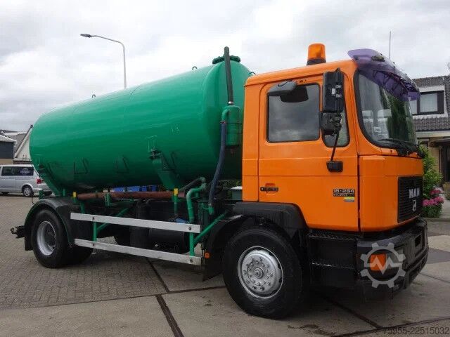 Veículo de aspiração MAN 18-264 6 cil manualpomp,toilet truck vacuum/ press