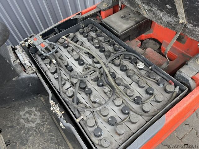 Električni viljuškar za 3 točka Linde E16C-02