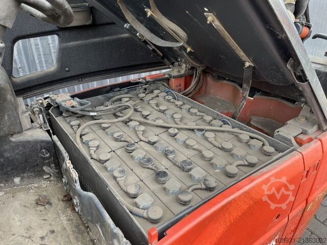 Električni viljuškar za 3 točka Linde E16-02