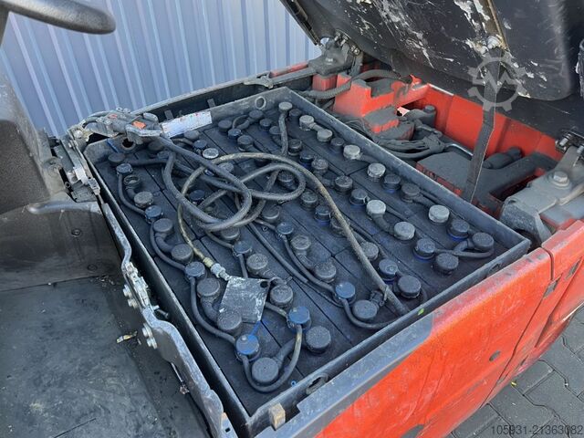 Električni viljuškar za 4 točka Linde E16P-02