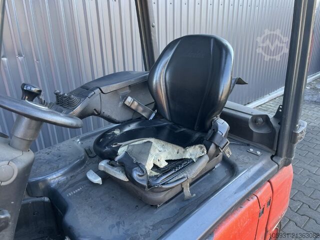 Električni viljuškar za 4 točka Linde E16P-02