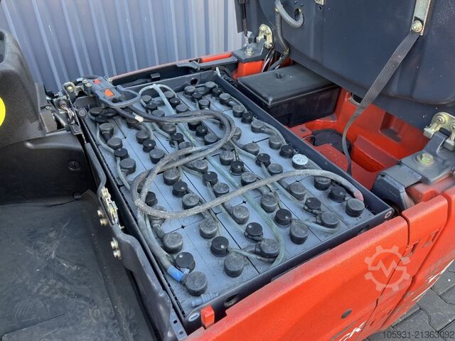 Elektrische vorkheftruck 3 wielen Linde E16C-01