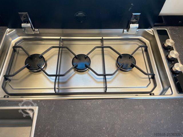 Half-integraal camper ADRIA CORAL 670 SL AXESS | Top Gepflegt - Mietflotte