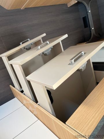 Half-integraal camper ADRIA CORAL 670 SL AXESS | Top Gepflegt - Mietflotte