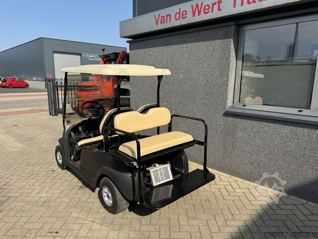 Golfcar CLUBCAR PRECEDENT 4 zitter Golfkar Golfcart 2007 Met Lader CLUBCAR CLUBCAR PRECEDENT 4 zitter Golfkar Golfcart 2007 Met Lader