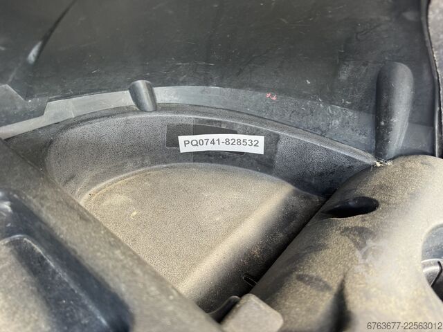 Golfcar CLUBCAR PRECEDENT 4 zitter Golfkar Golfcart 2007 Met Lader CLUBCAR CLUBCAR PRECEDENT 4 zitter Golfkar Golfcart 2007 Met Lader