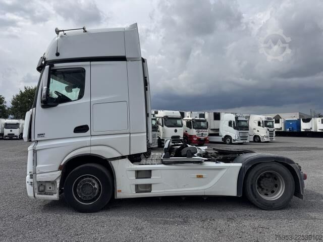Cap tractor standard Mercedes-Benz 1851 LS Actros Gigaspace Hydraulik Unfall