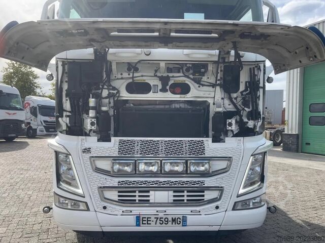 Standart-SZM Volvo FH 500 Real leather, FRIGO, ACC, ! ROYAL TRUCK!...