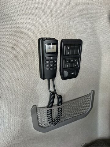 Standard-SZM Scania S500 Highline / Retarder / 879 dkm / Stand Airc...