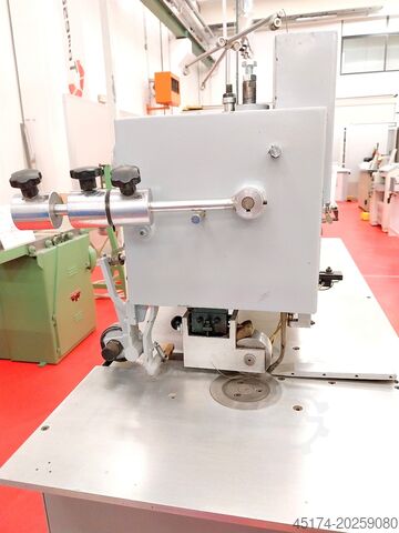 Furnérfűző gép CASATI MACCHINE Z 2000