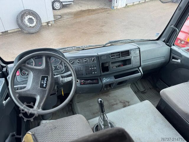 Læsseplatform MAN TGL 12.210 **BELGIAN TRUCK-EURO 4-MANUAL GEARBOX**