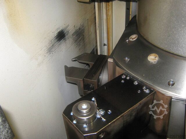 Centro de torneamento e fresagem CNC - Vertical EMAG EMAG VTC 250