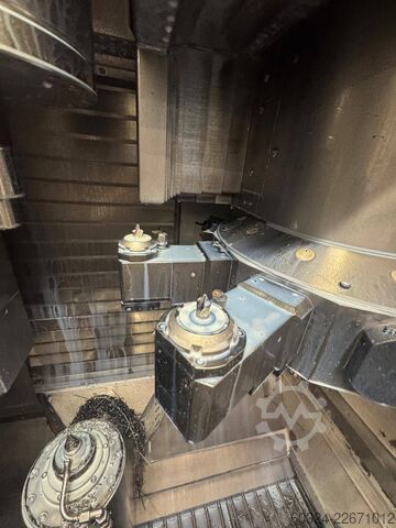 Centro de torneamento e fresagem CNC - Vertical EMAG EMAG VTC 250