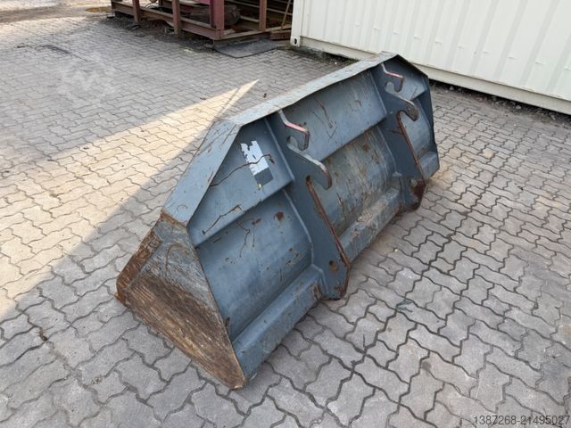 Teleskoparmstapler KRAMER KT357 / 1.767 H / 100 KW / Schaufel + Gabel