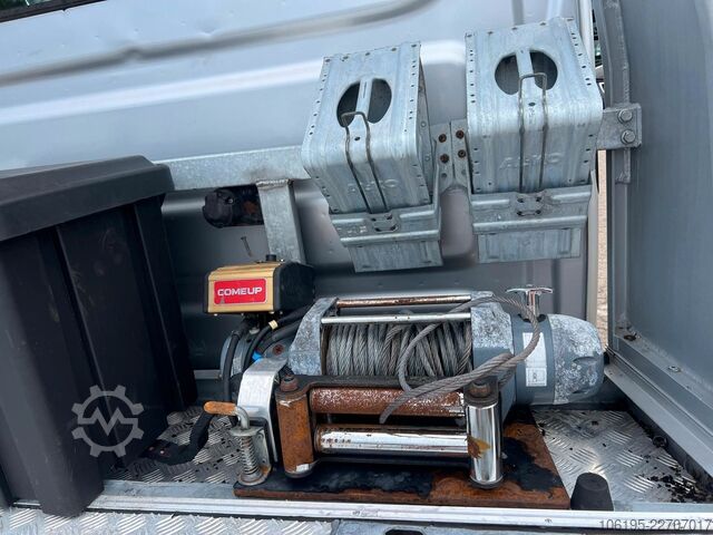 Furgon samochodowy do przewozu aut IVECO Daily 70c17 Abschleppwagen*Nutzlast=3.900Kg*