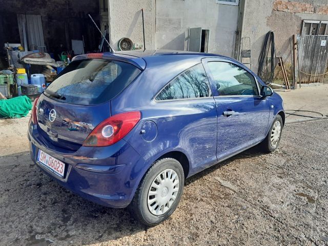 Fourgon OPEL Corsa D Selection / +GAS Anlage