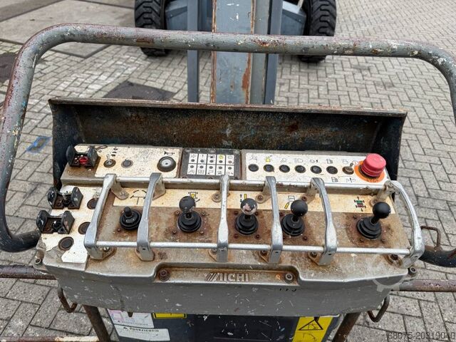 Teleszkópos platform Aichi SP 14 CJ