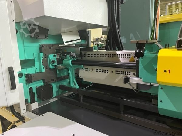 Injection molding machine Arburg 470C 1500-150/150