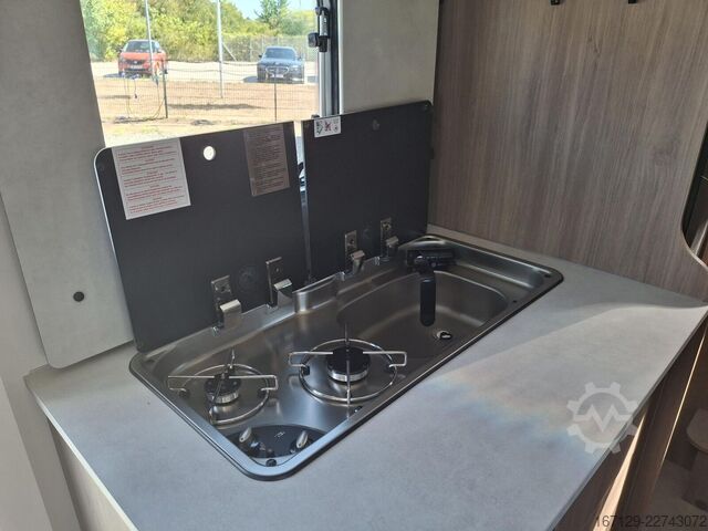 Autocaravana capucino CARADO A 364