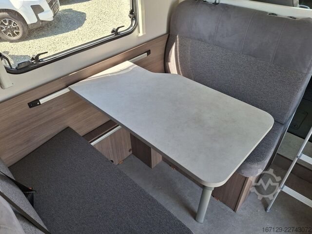 Autocaravana capucino CARADO A 364