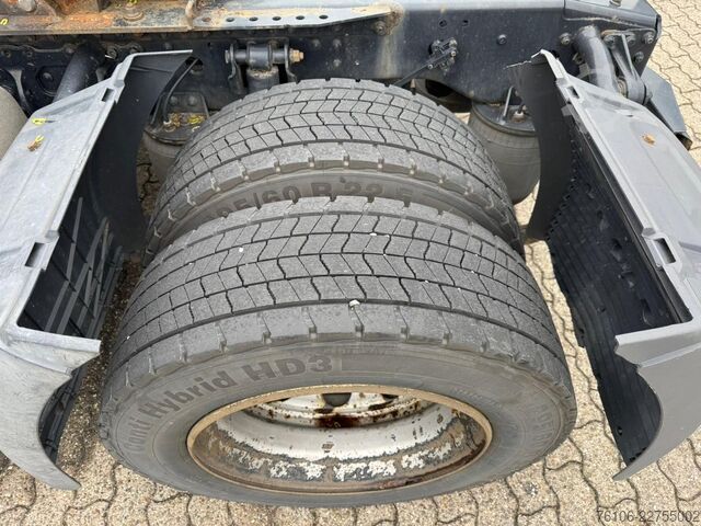 Standard nyergesvontató MAN TGX 18.460 4x2   Schlafkabine