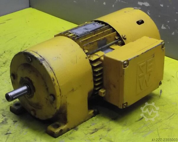Převodový motor 0,15 kW 57 ot / min SEW-EURODRIVE R30DT71K4B