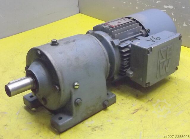 Κινητήρας ταχυτήτων 0,25 kW 41 σ.α.λ. SEW-EURODRIVE R40DT71C4BH