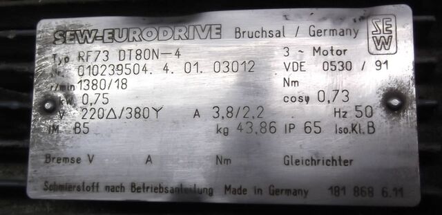 Geared motor 0.75 kW 18 rpm SEW Eurodrive RF73DT80N-4